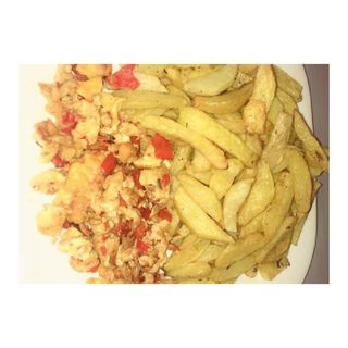 Sweet Potatoes Chips & Egg Sauce