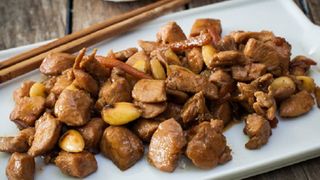 116. Pollo con mandorle