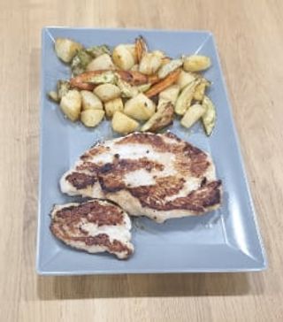 Сочна пилешка пържола на скара (380гр)