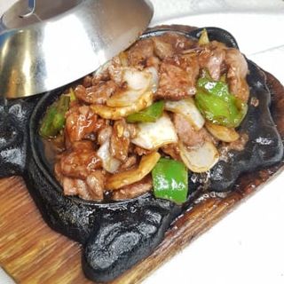 Ternera En Fuente Quemada