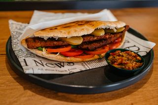 Adana kebab de miel (lipie/chifla)