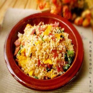 C8 მოთუშული ბრინჯი წიწაკის მწნილით კვერცხით და ბოსტნეულით