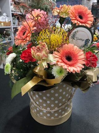 Flower box,  kwiaty w pudełku - ROZMIAR ŚREDNI (zdjęcie poglądowe)