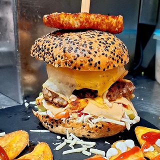 Hamburguesa Colombiana