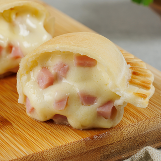 Empanada De Jamón York Y Queso