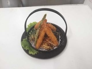 113. Tempura De Verduras Y Ebi (4 Pzs.)