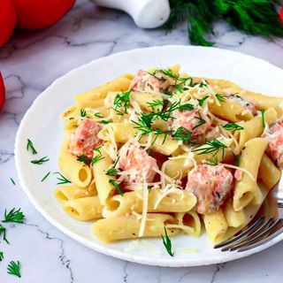 Паста с норвежским лососем