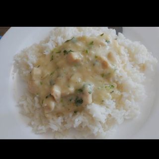 Arroz Con Salsa Blanca