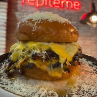 Veggie Cheesus Christ + Patatas + Bebida a elegir