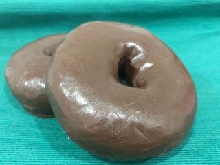 2 donuts Chocolate