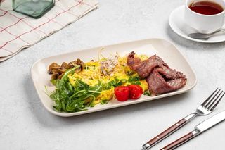 ФРАНЦУЗСКИЙ ОМЛЕТ  С БЕКОНОМ