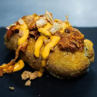 CROCCHE' PULLED PORK