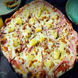 Pizza Tropical (33 Cm.)
