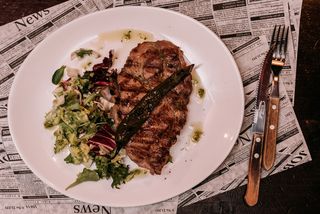 Steak din ceafa la gratar