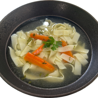 Supa de curcan cu taitei de casa