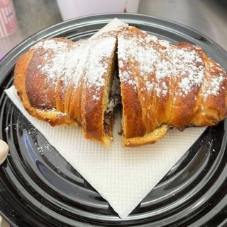 Croissant Brioche de Morango