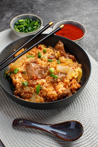 Orez prăjit cu vită Shanghai