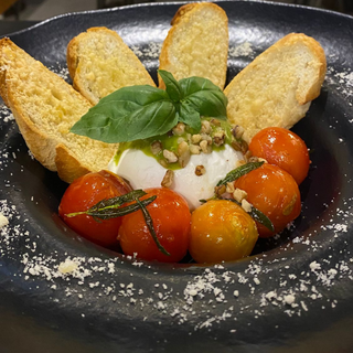 BURRATA AL PESTO