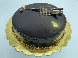 Tarta Mousse Ferrero De Chocolate (Mediana)