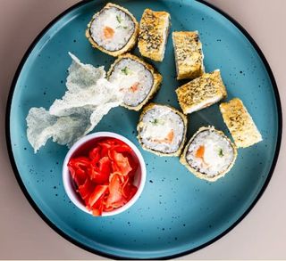 Ролл темпура "Горячая Филадельфия"