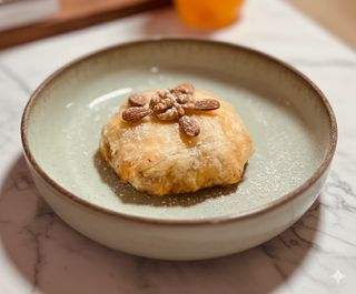 Pastel De Pollo Y Almendrado cebolla  cademizada