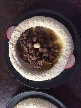 Хумус с месо