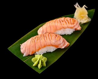 Nigiri salmone scottato - 2 pezzi 