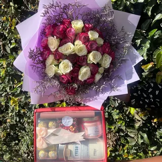Honorary Mom & Full-Time Legend package