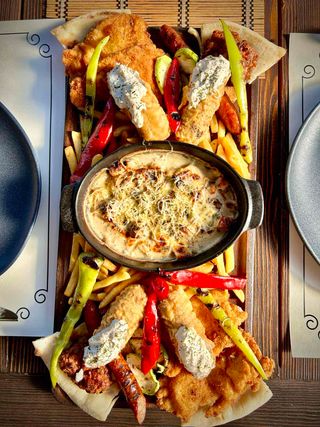 Specijalitet za 2 osobe Naša Priča 1200g