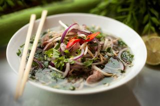 Zupa pho z wołowiną 800 ml