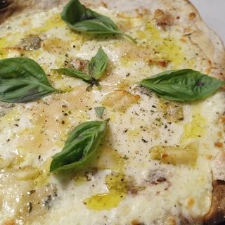 Pizza Bianca (30 Cm. x 30 Cm.)