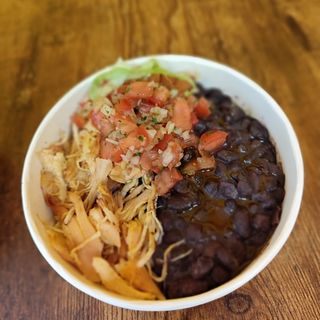 POKE DE POLLO A LA BRASA