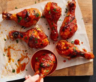 4 Drumsticks In Sauce + Rice