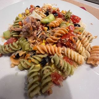 ENSALADA DE PASTA CON ATÚN 
