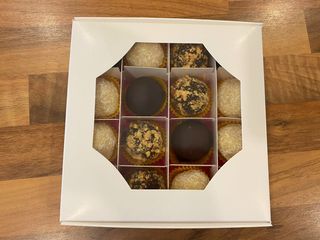 Кутия бонбони (16 бр)