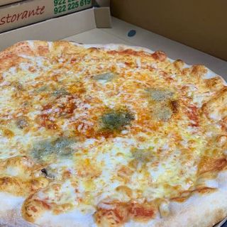 Pizza Cuatro Formaggi