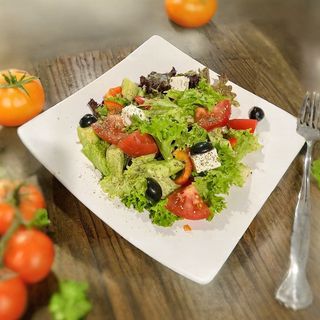 Грецький салат (250г)