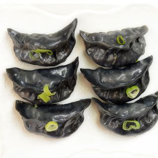 Jiaozi A La Plancha De Cerdo Ibérico Y Seta De Cardo (6 pza.)