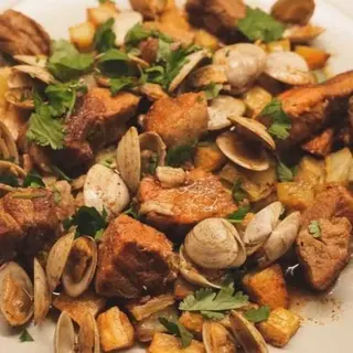 Carne de Porco á Alentejana 