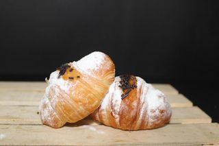 MINI CROISSANT DE CHOCOLATE  (1 Ud.)