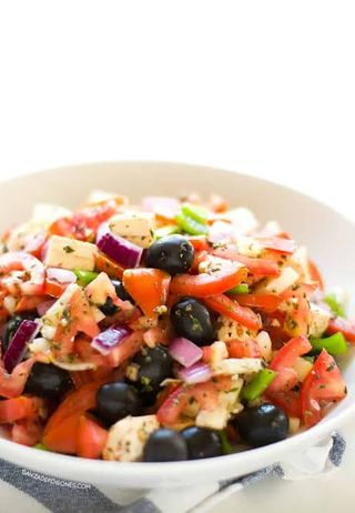 Ensalada Vegetariana + Bebida