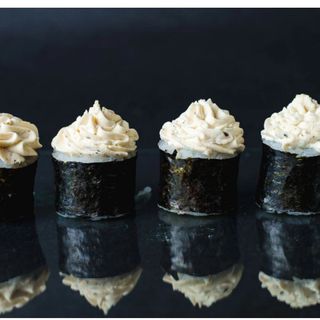 Филаделфия сьомга  (170г, 8бр)