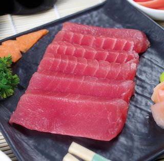 Sashimi Atún (6 Uds.)