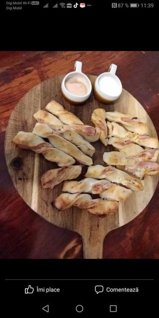 Baghete cu sunca si cascaval