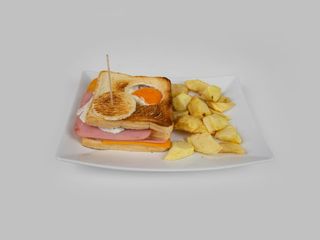 Sándwich Mixto Doble Con Huevo