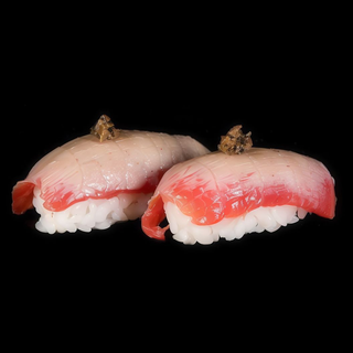 45. Nigiri De Atún Flameado (4 Pzs.)