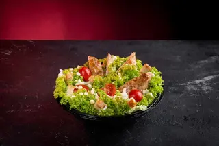 Salată Caesar