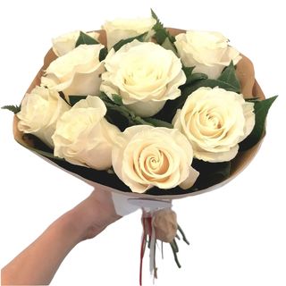 Bouquet 9 Rosas Brancas