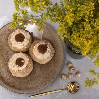 Choux cu alune de padure