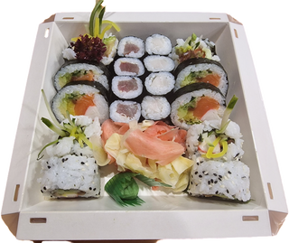 Średni lunch (18 szt.) + Zupa miso - GRATIS !!!